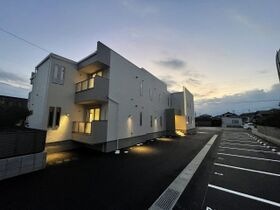 GRANDTIC 西大寺の外観