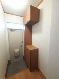 毎日通る玄関はこちらです