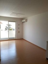 ゆったり過ごせるリビングです