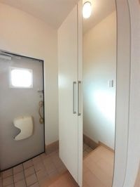 ゆったりとした玄関です