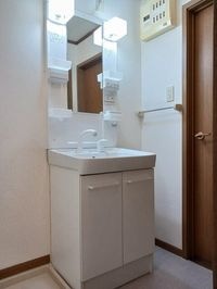 コンパクトで使いやすい洗面所