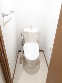 コンパクトで使いやすいトイレです