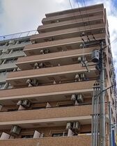 ライオンズマンション中山下の外観