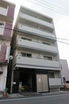 ホワイトグレース律奈の外観