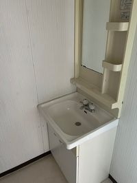 独立洗面台