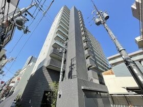 Quintet NAMBA(旧:レジュールアッシュNAMBA)の外観