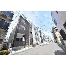 Cedar houseの外観