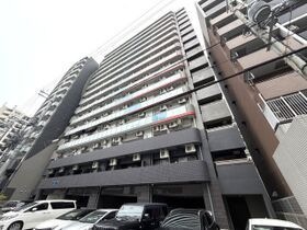 セレニテ難波グランデシュッドの外観