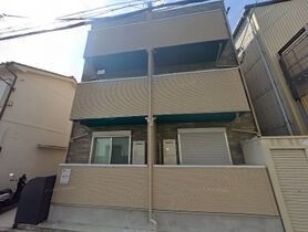 リヴェールコートの外観