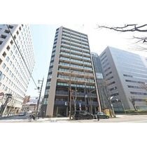 ソルティア東梅田の外観