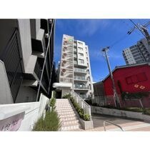 ライフ野江の外観