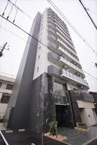 エステムコート大阪福島ルアーナの外観
