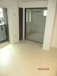 同建物内、別のお部屋の参考写真になります。
