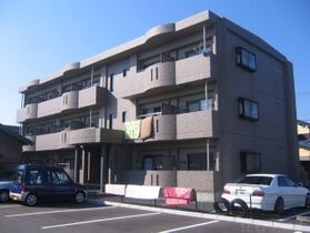 四日市市西富田２丁目の外観