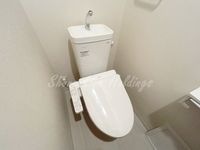 清潔感のあるトイレです