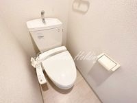 清潔感のあるトイレです