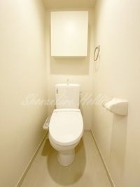 清潔感のあるトイレです