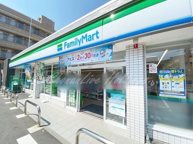 ファミリーマート 戸塚吉田町店