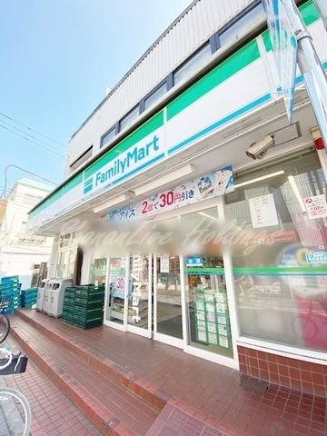 ファミリーマート 鵠沼海岸店