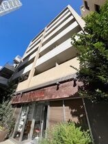 ラ・メージュ山下公園の外観