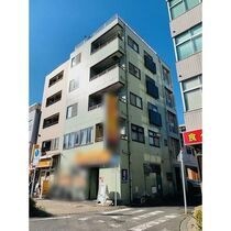 新町ビルの外観