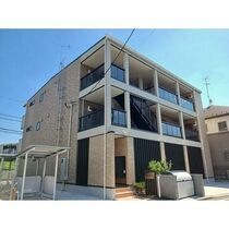エトワールガーデンの外観