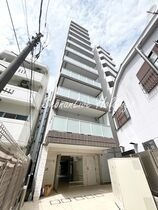 リヴシティ横濱新川町弐番館の外観