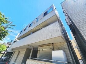 ルミエール横濱の外観