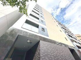 LEXE AZEST横濱関内の外観