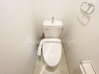 清潔感のあるトイレです