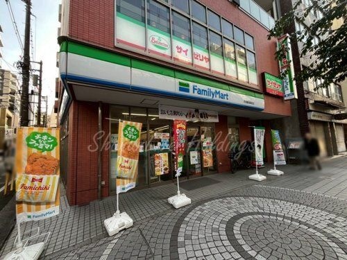 ファミリーマート 京急鶴見駅前店