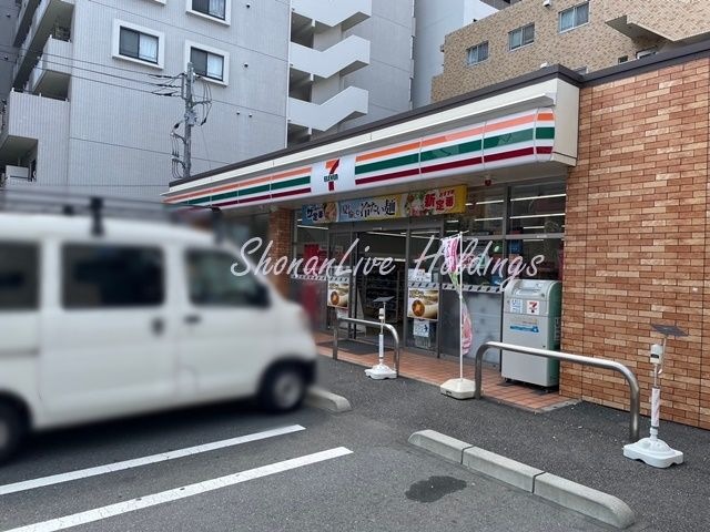 セブンイレブン 横浜吉野町駅前店