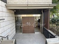 オートロック付きのエントランス