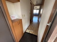 玄関より