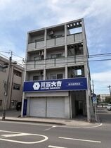 グランディ西田の外観