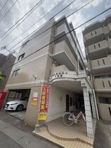 第6富山ビルの外観