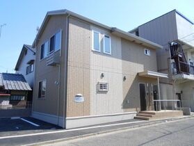 エントピア立花の外観