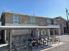 レジデンス鳥生4の外観