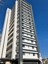 リブレスト三条リバーコートの外観