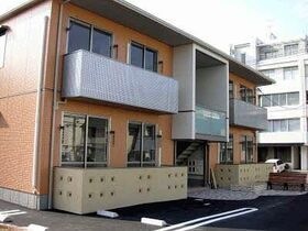 サンビーム串山E棟の外観