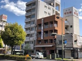 上田ビルの外観