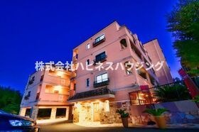 INSURANCE(インシュランス)BLDG.(ビルディング)VI(シックス)大山の外観