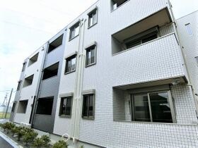 Y・ノヴェル A棟の外観