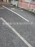 車をお持ちの方に嬉しい駐車場付きの物件です