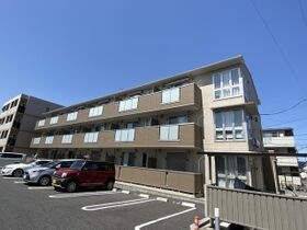 クリア トゥレスBC B棟の外観