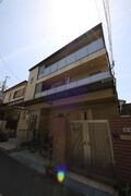 敷地内・建物