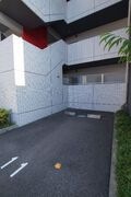 敷地内・建物