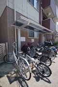 敷地内・建物