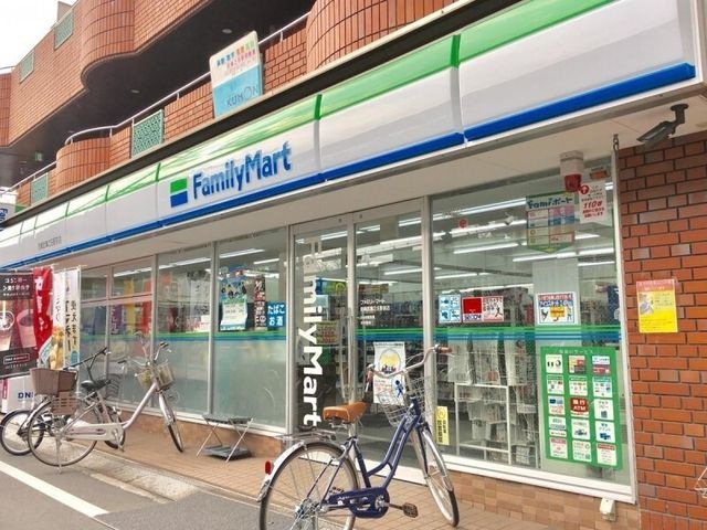 ファミリーマート尼崎武庫之荘駅前店