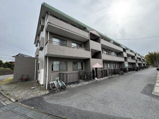 写真:サンパーク成田弐番館の外観